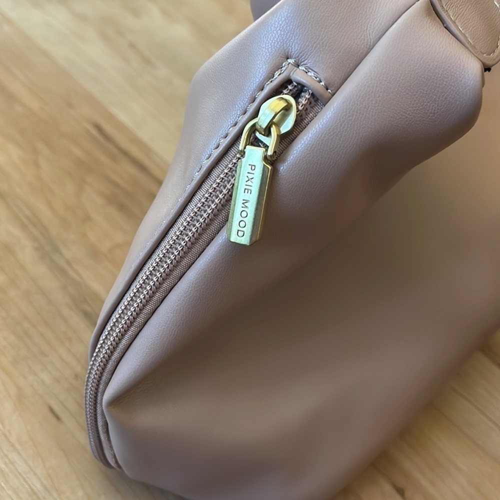 Pixie Mood Tiana Shoulder Bag in Sand - Picture 2 of 10